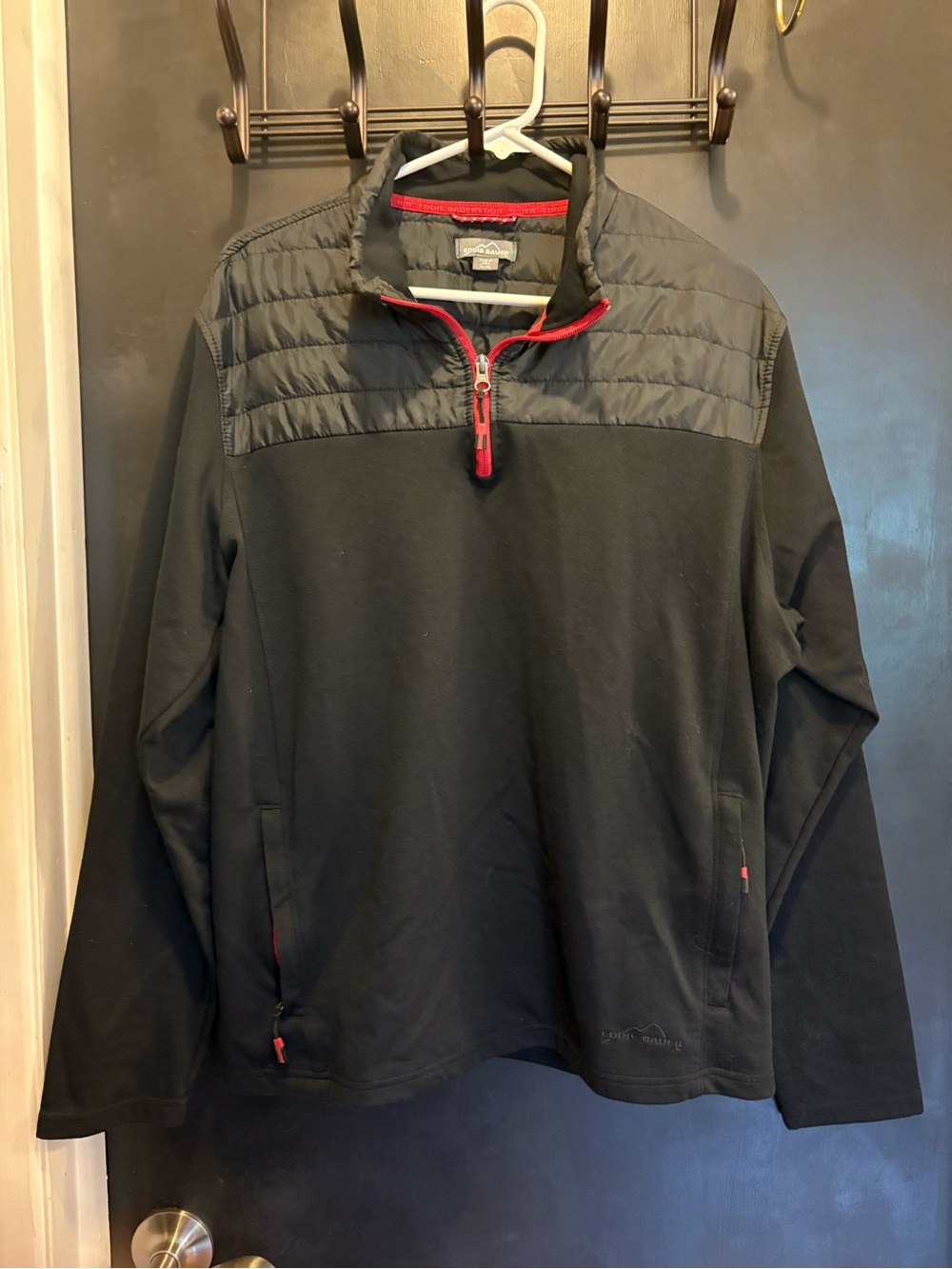Eddie Bauer Men’s Mixed Media 1/4 Zip Pullover Black Red Accent Zippered Pockets